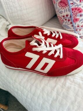 Back 70 Red Retro Lace-Up Sneakers with White Logo 36